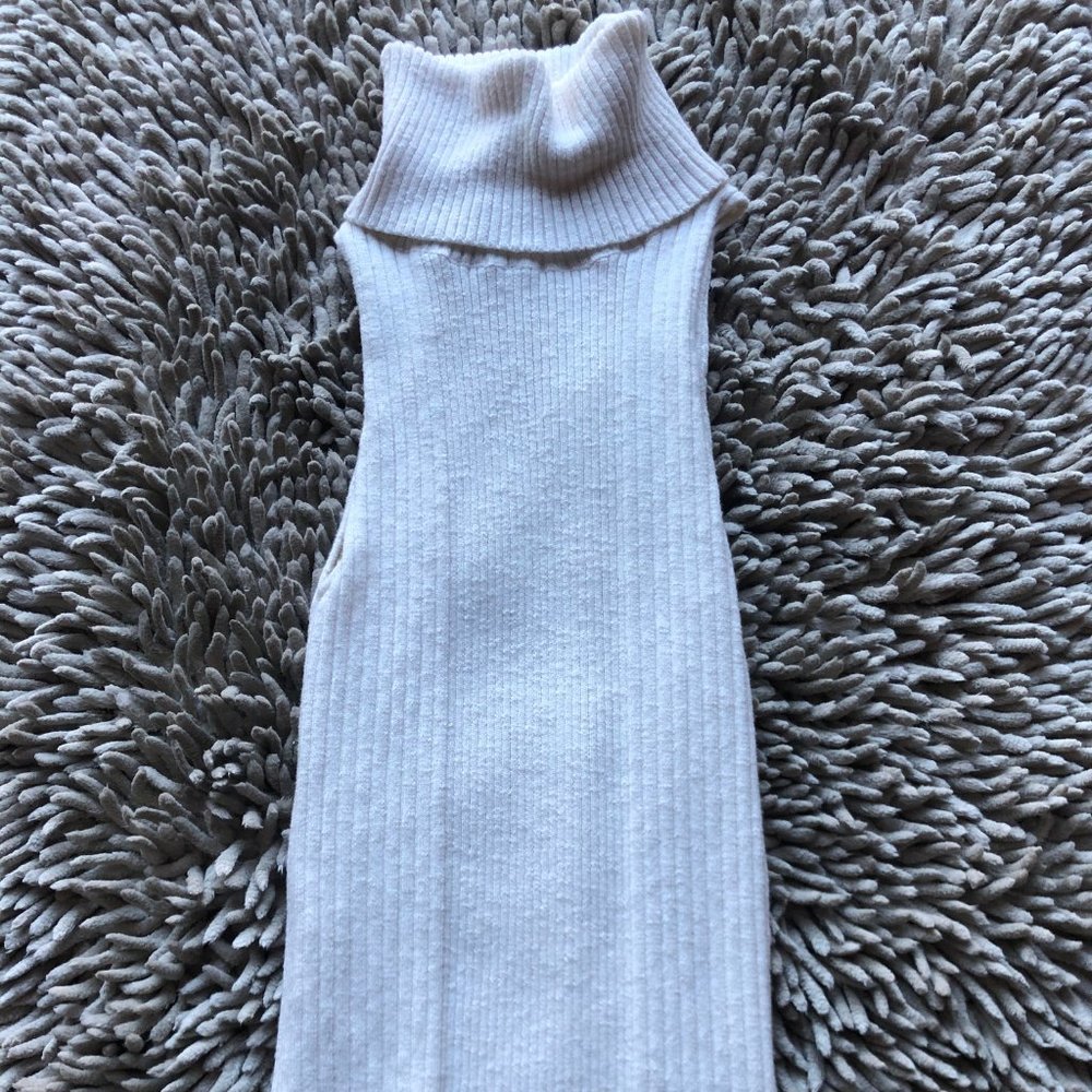 White Turtle Neck Tank Top XS